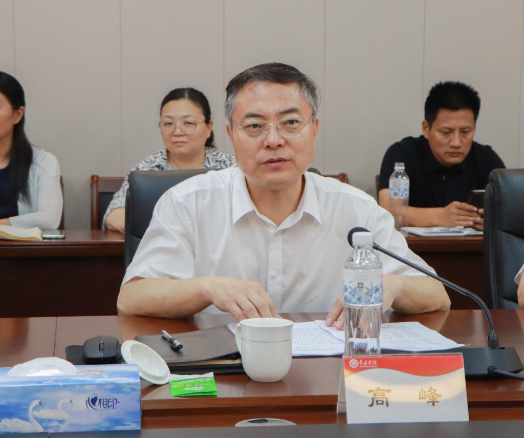 20240709枣庄市人大常委会主任邵士官来我校调研 (7).jpg